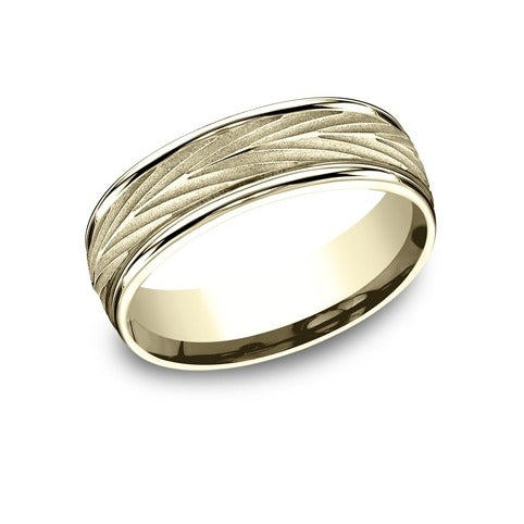 High Polish Round Edges Band with Arrow Center