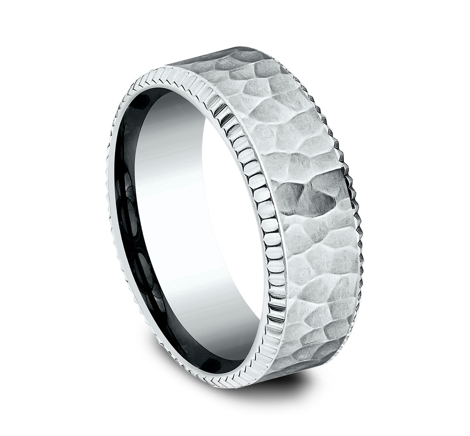 Fluted Beveled Edge Band with Hammered Center