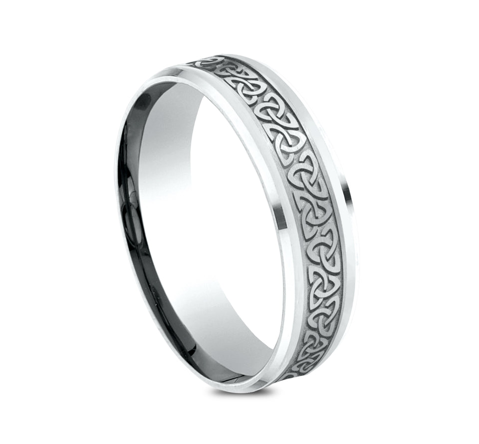 Drop Bevel Band with Love Knot Triangle Center