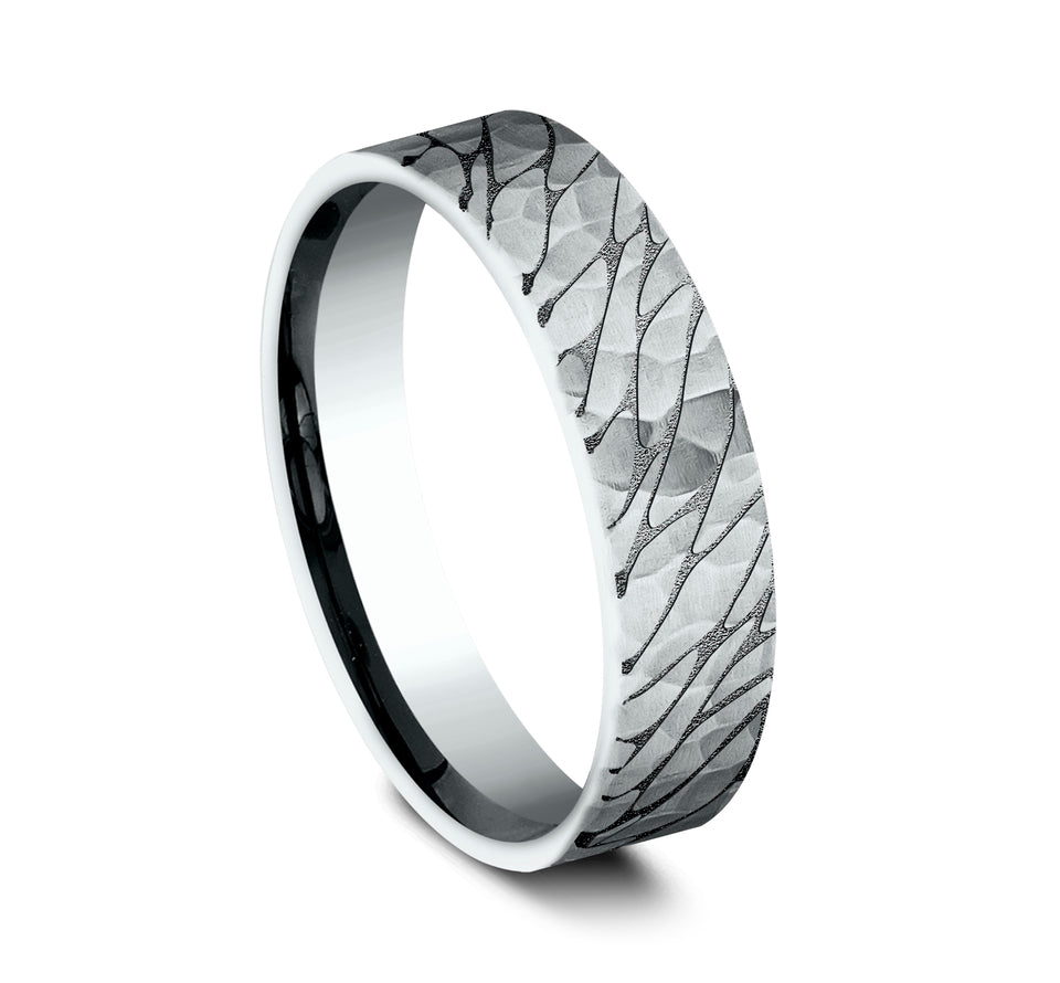 Flat Pebble Hammered Band