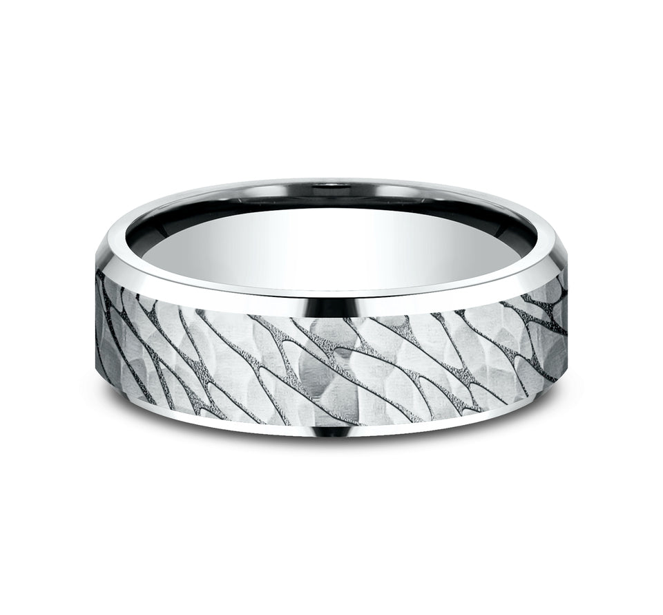 Bevel Pebble Hammered Band
