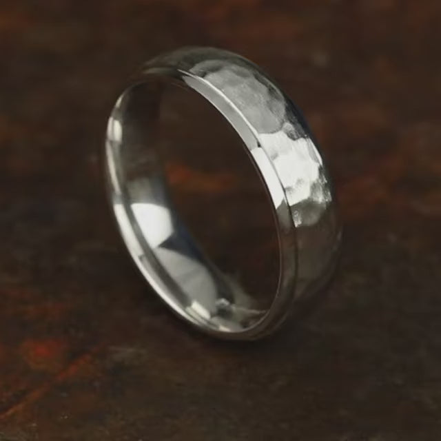 Light Comfort Fit Hammered Finish Band, video