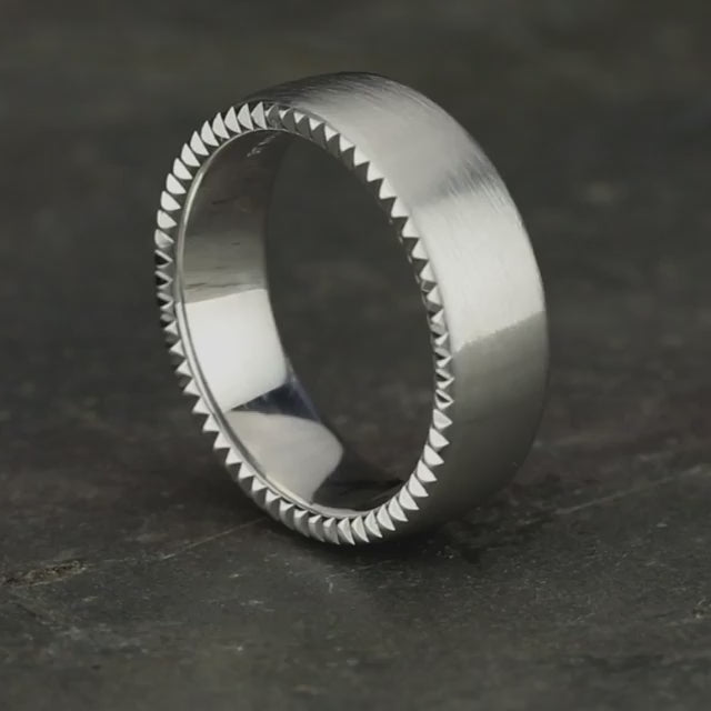 Fluted Face Band with Satin Center, video