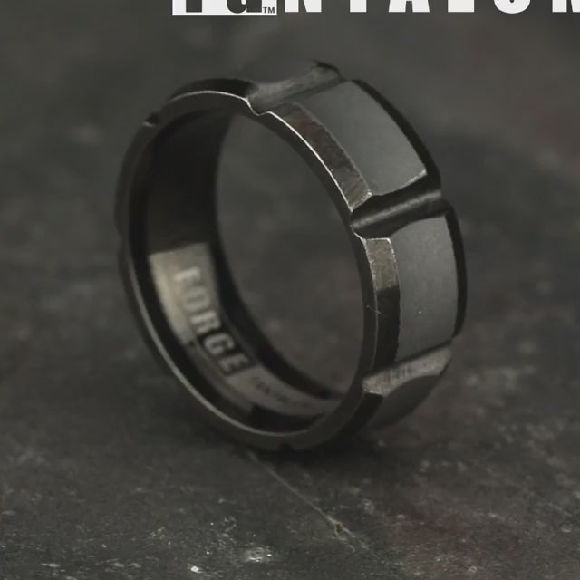 Beveled Edge Concave Band, video