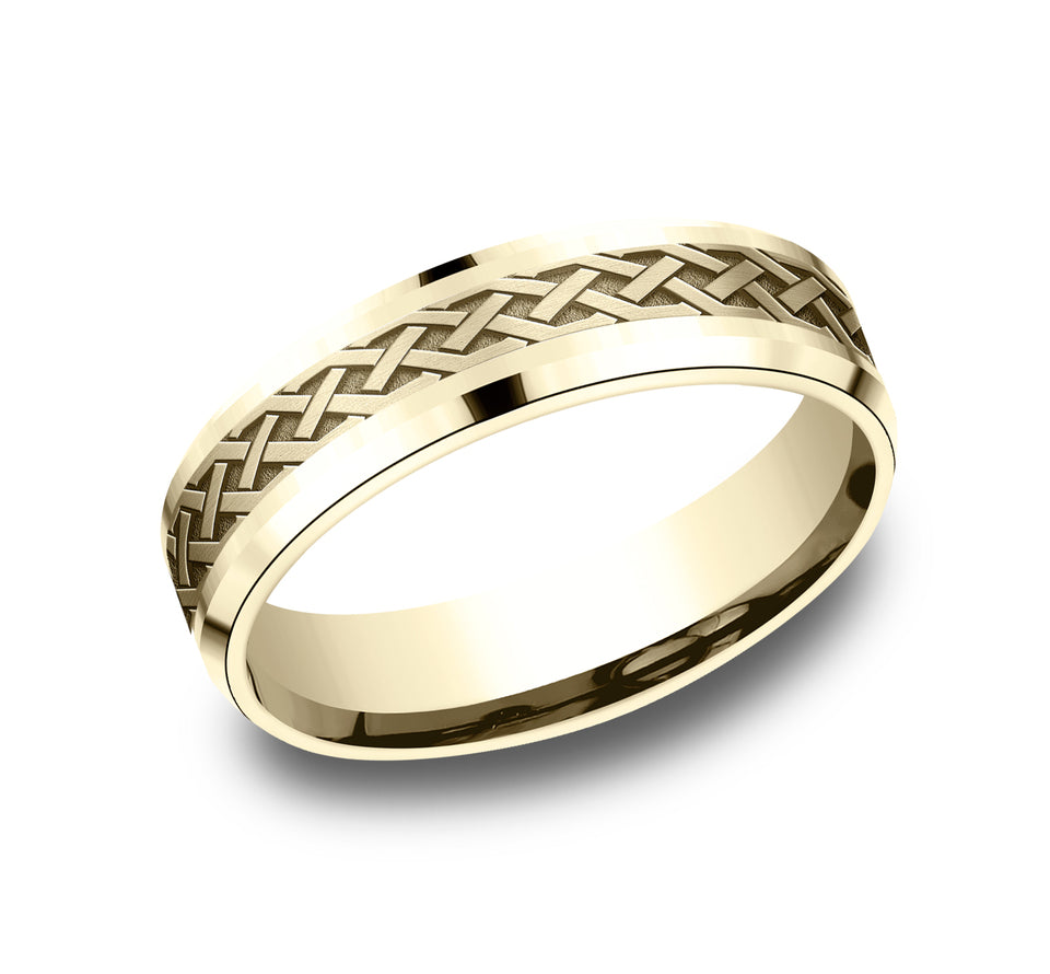 Drop Bevel Band with Celtic Love Knot Center