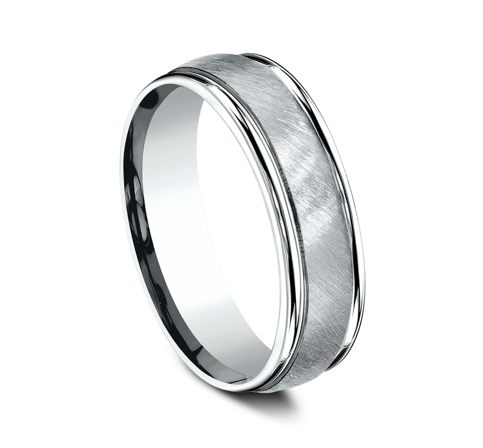 Light Comfort Fit Round Edge Band with Diagonal Grit Satin Center