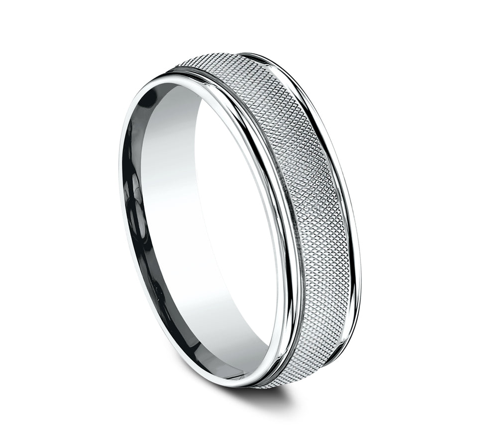 Light Comfort Fit Round Edge Band with Florentine Center
