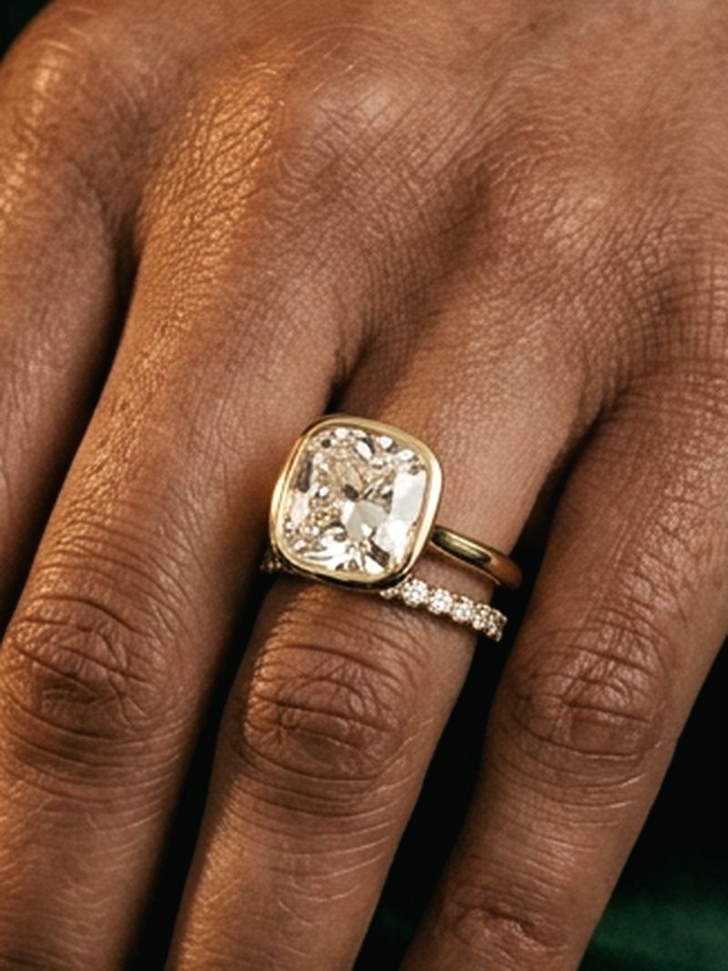Bezel